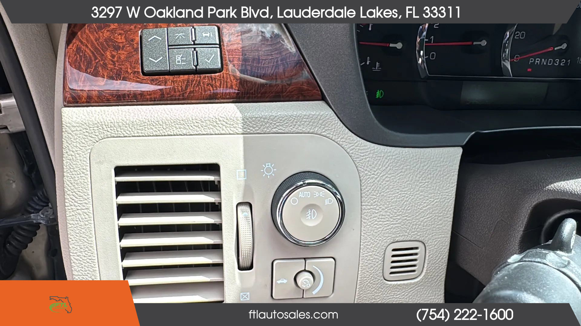 Used 2007 Cadillac DTS w/ Trunk Convenience Package image 62