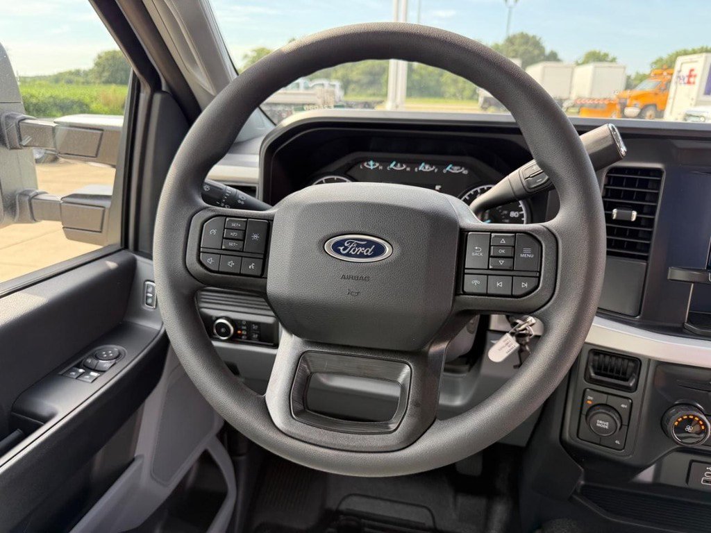 New 2026 Ford F450 XL w/ XL Chrome Package AWD/4WD image 15