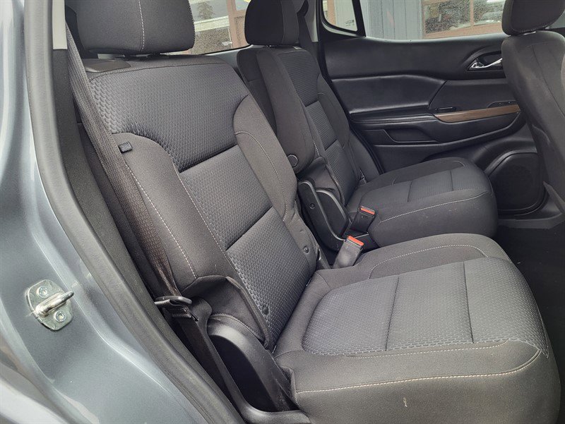 Used 2021 GMC Acadia SLE w/ Driver Convenience Package image 12