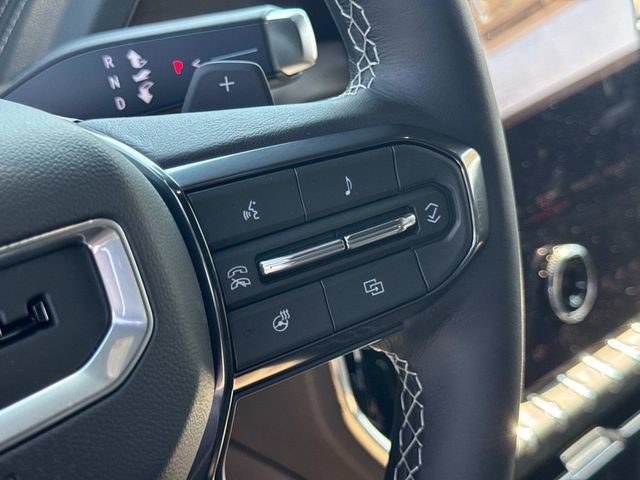 New 2026 GMC Yukon Denali Ultimate AWD/4WD image 32