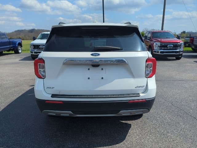 Used 2022 Ford Explorer XLT w/ Equipment Group 202A image 8