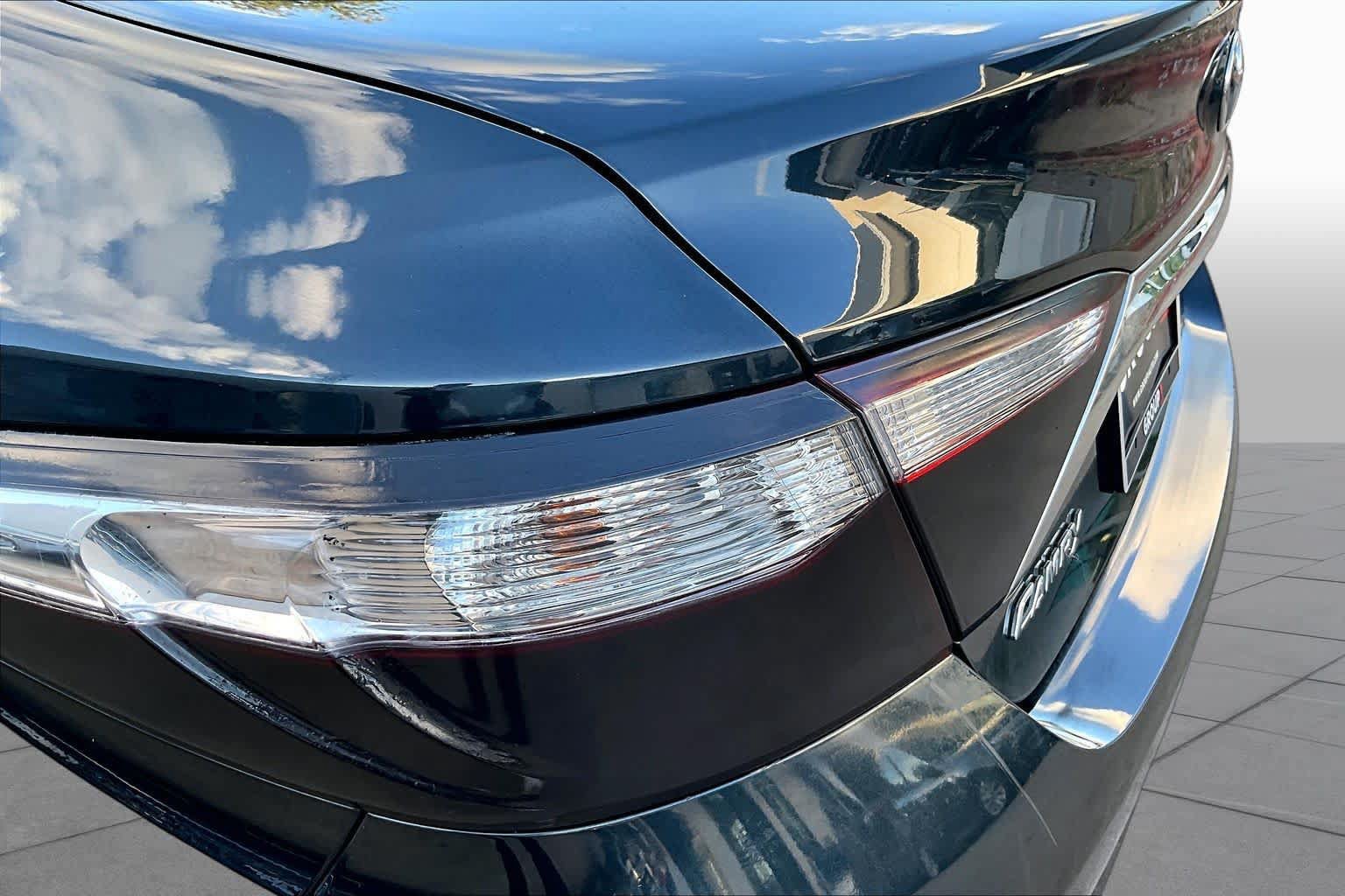 Used 2016 Toyota Camry LE FWD image 27