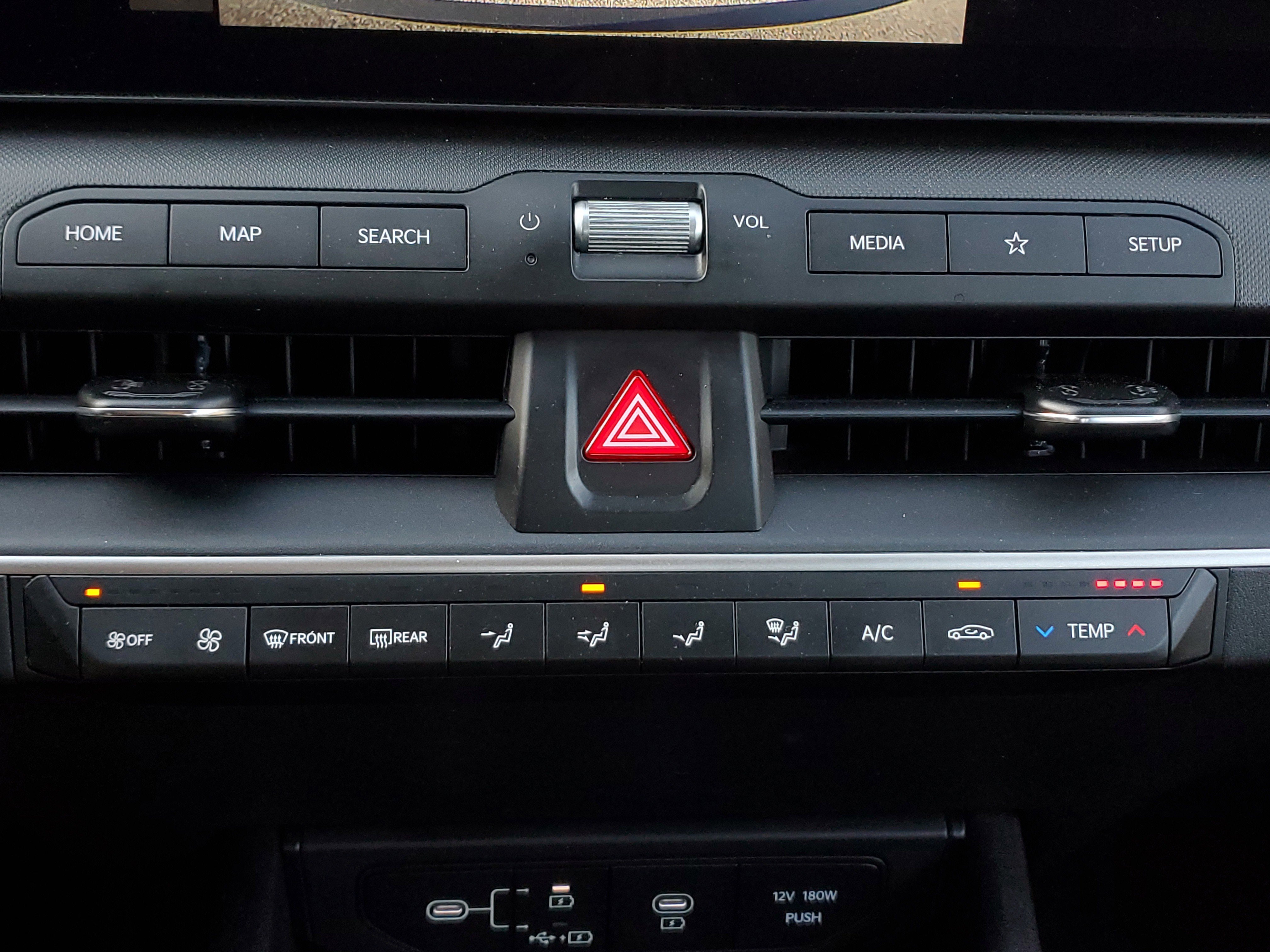 Used 2025 Kia K4 LX image 24