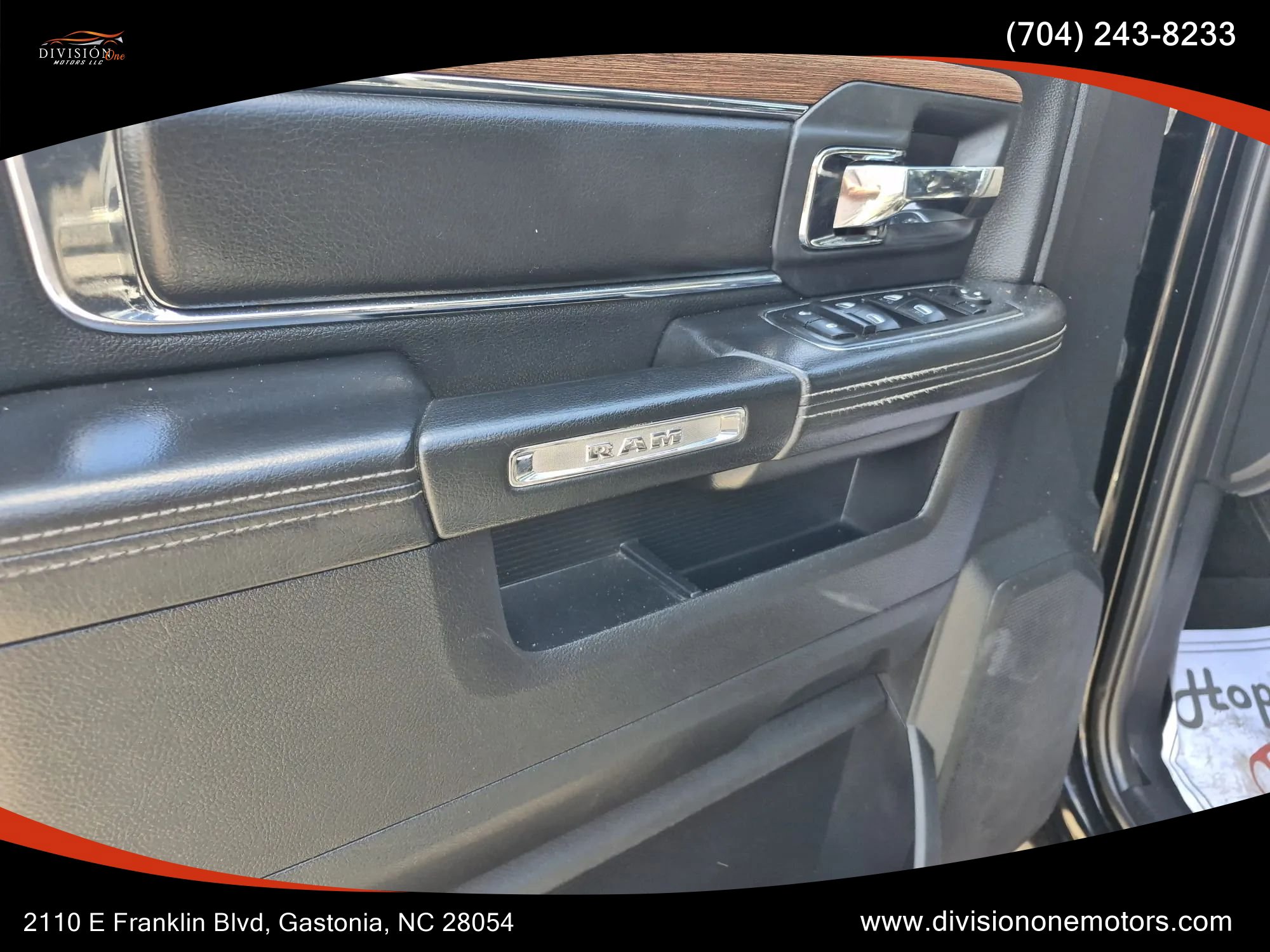 Used 2014 RAM 1500 Laramie w/ Convenience Group AWD/4WD image 9