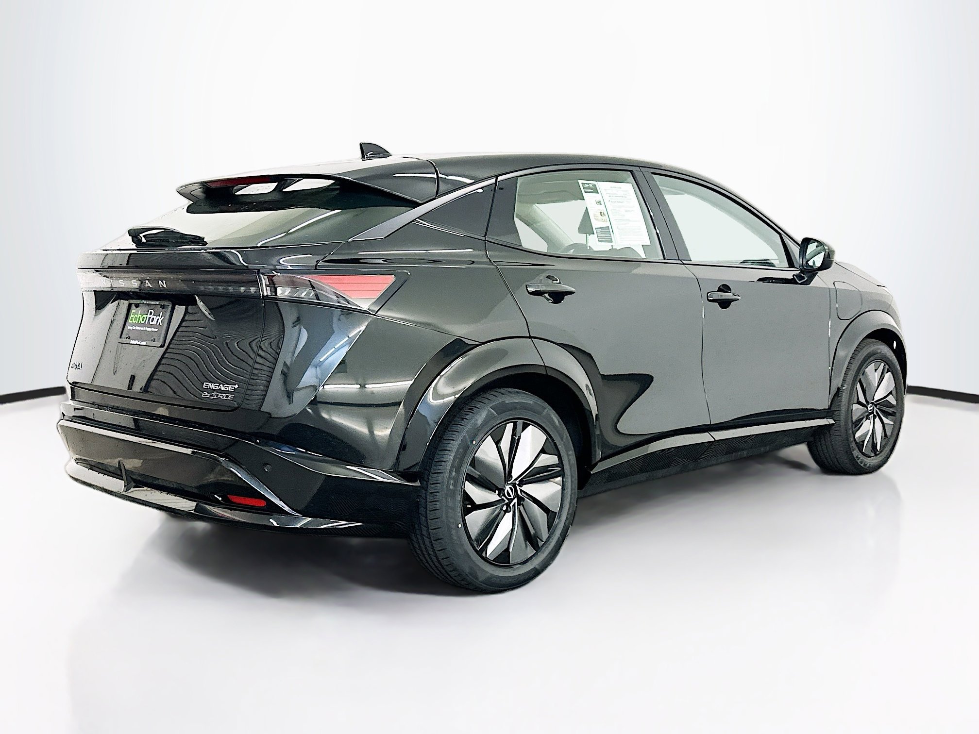 Used 2024 Nissan Ariya AWD image 9