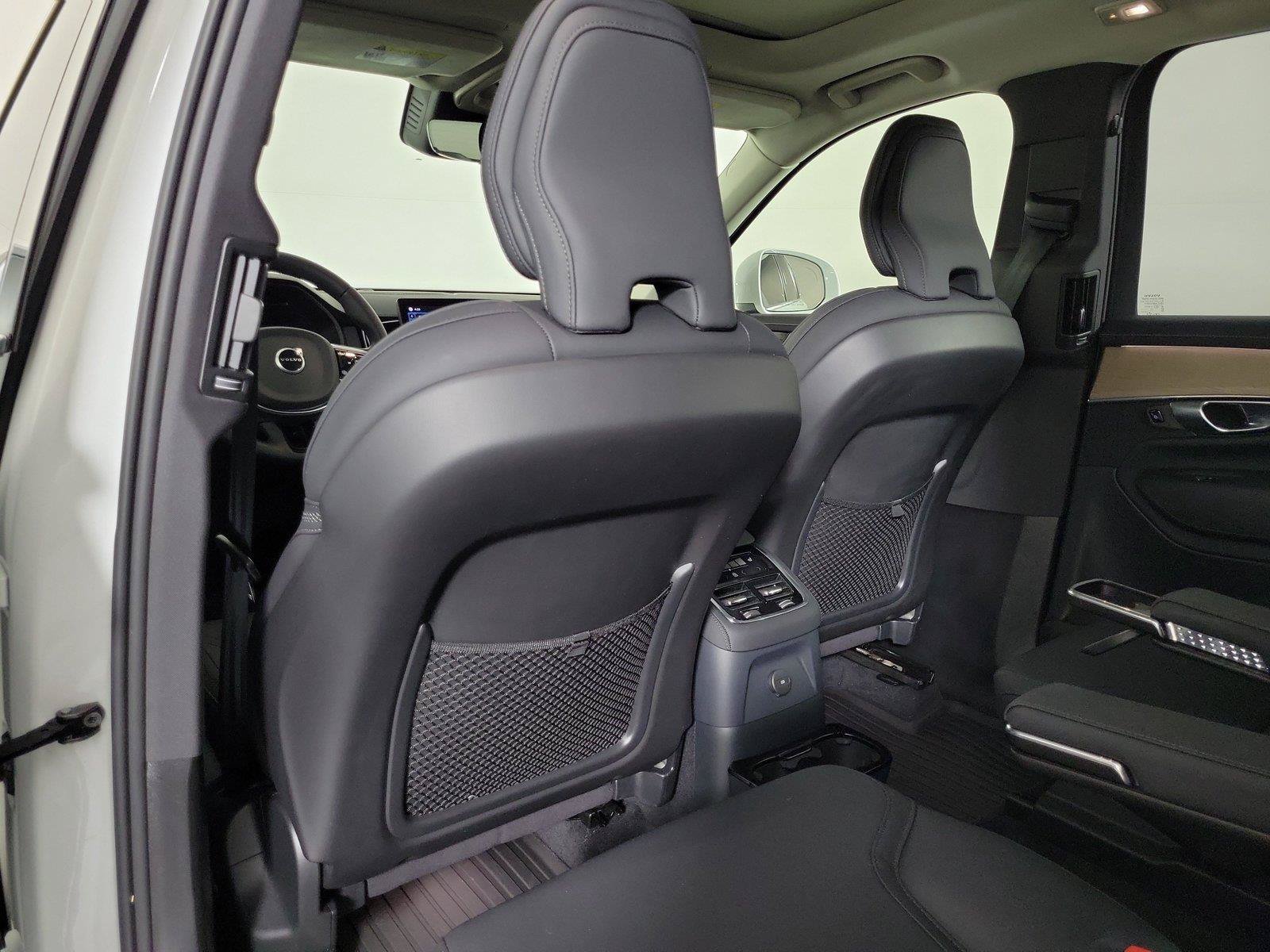 Certified 2025 Volvo XC90 T8 Plus w/ Protection Package Premier AWD/4WD image 14