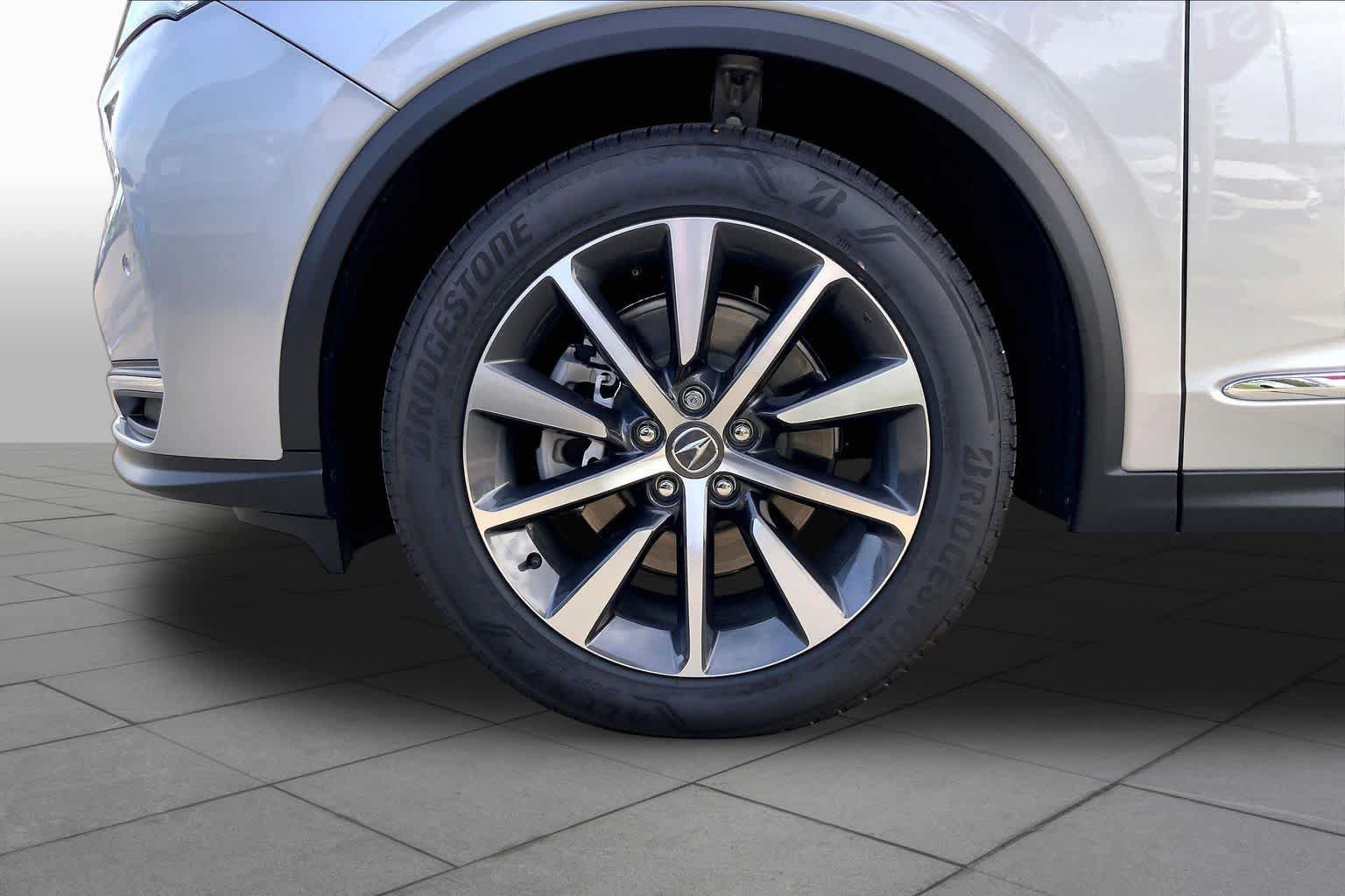 Used 2026 Acura MDX SH-AWD w/ Technology Package image 11