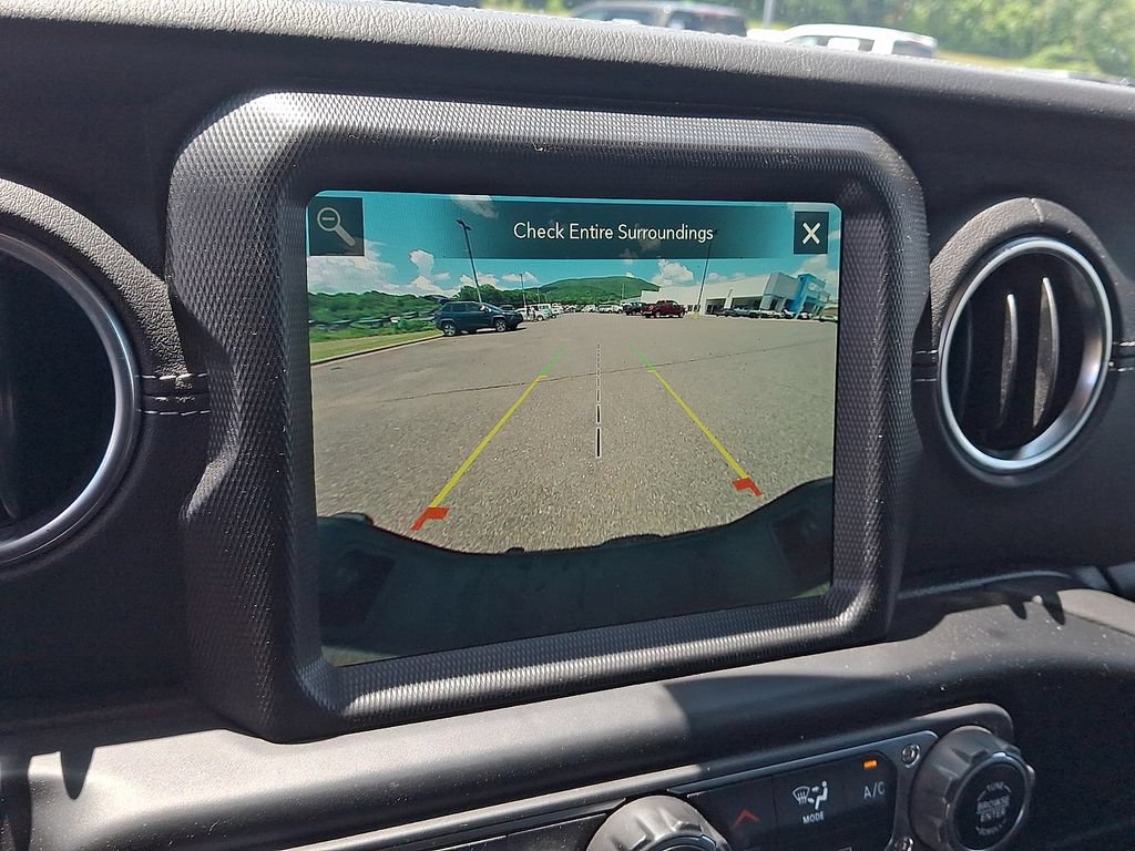 Used 2022 Jeep Gladiator Overland w/ Popular Equipment Package AWD/4WD image 18