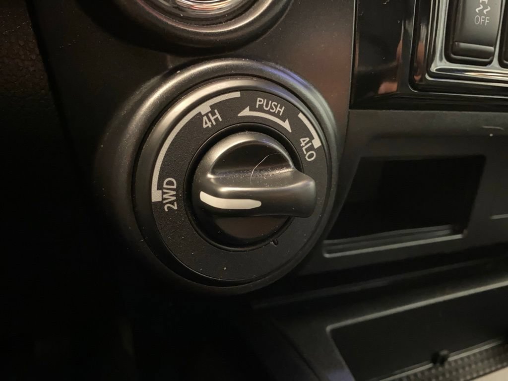 Used 2021 Nissan Titan PRO-4X AWD/4WD image 16