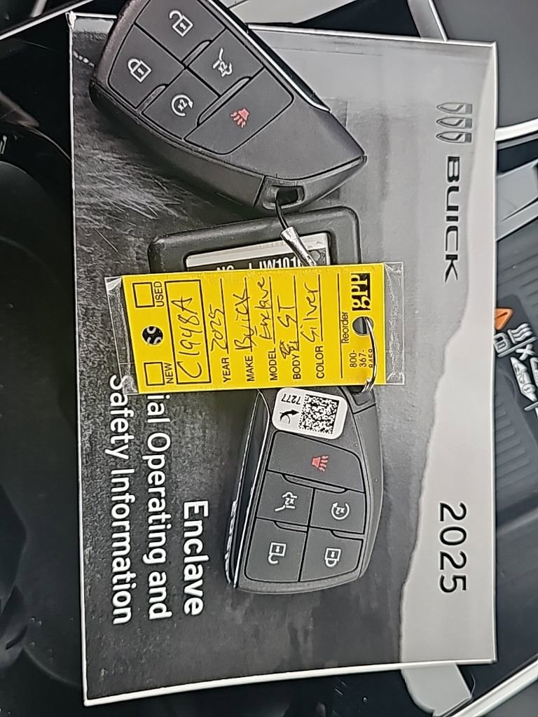 Certified 2025 Buick Enclave Sport Touring image 28