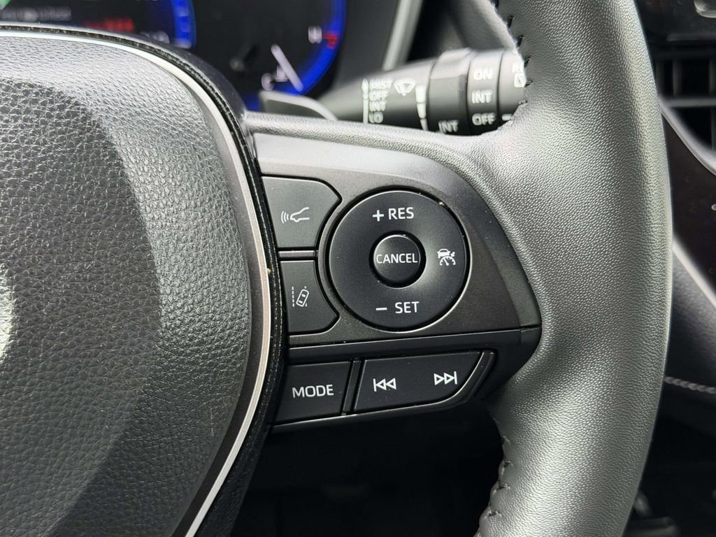 Certified 2021 Toyota Corolla XSE w/ XSE Preferred Package FWD image 11