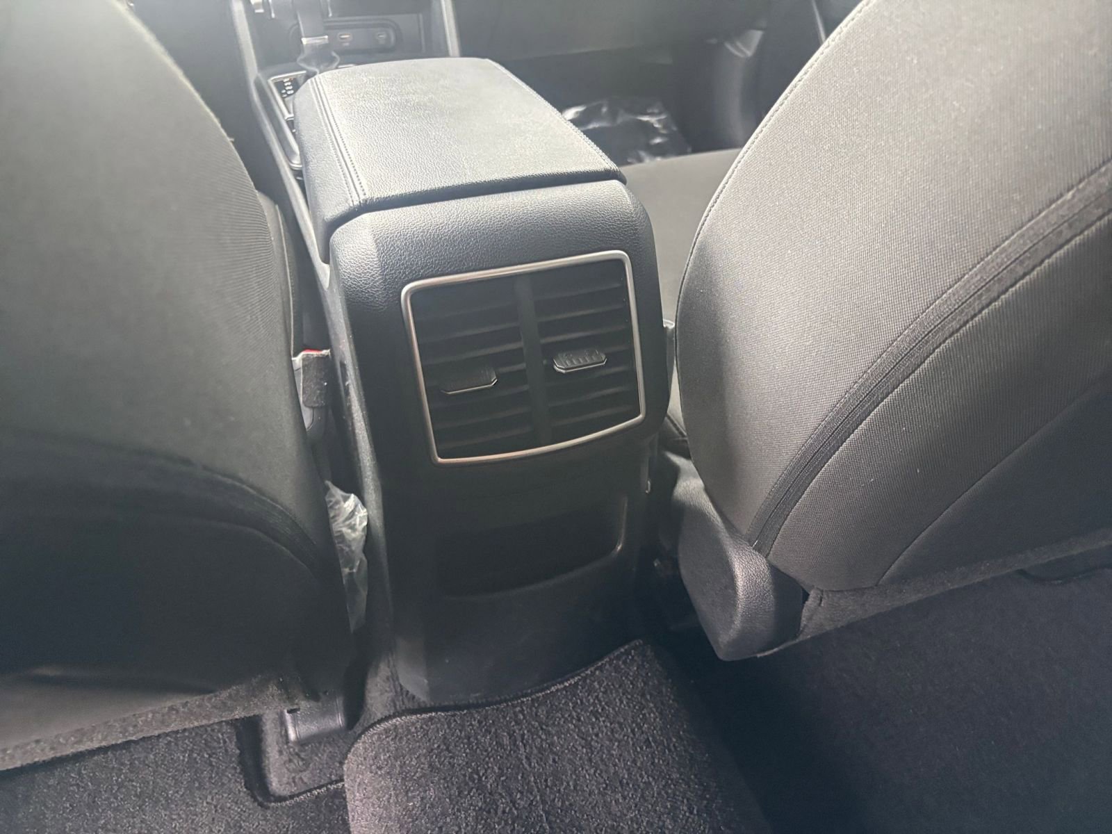 Used 2025 Kia Sportage LX FWD image 23