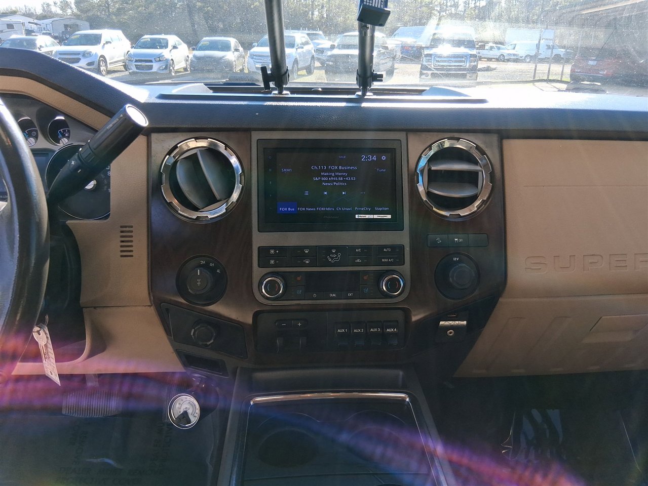 Used 2012 Ford F250 Lariat w/ Lariat Interior Pkg image 48