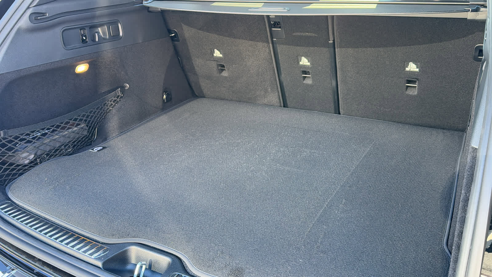 New 2026 Mercedes-Benz GLC 300 4MATIC image 33