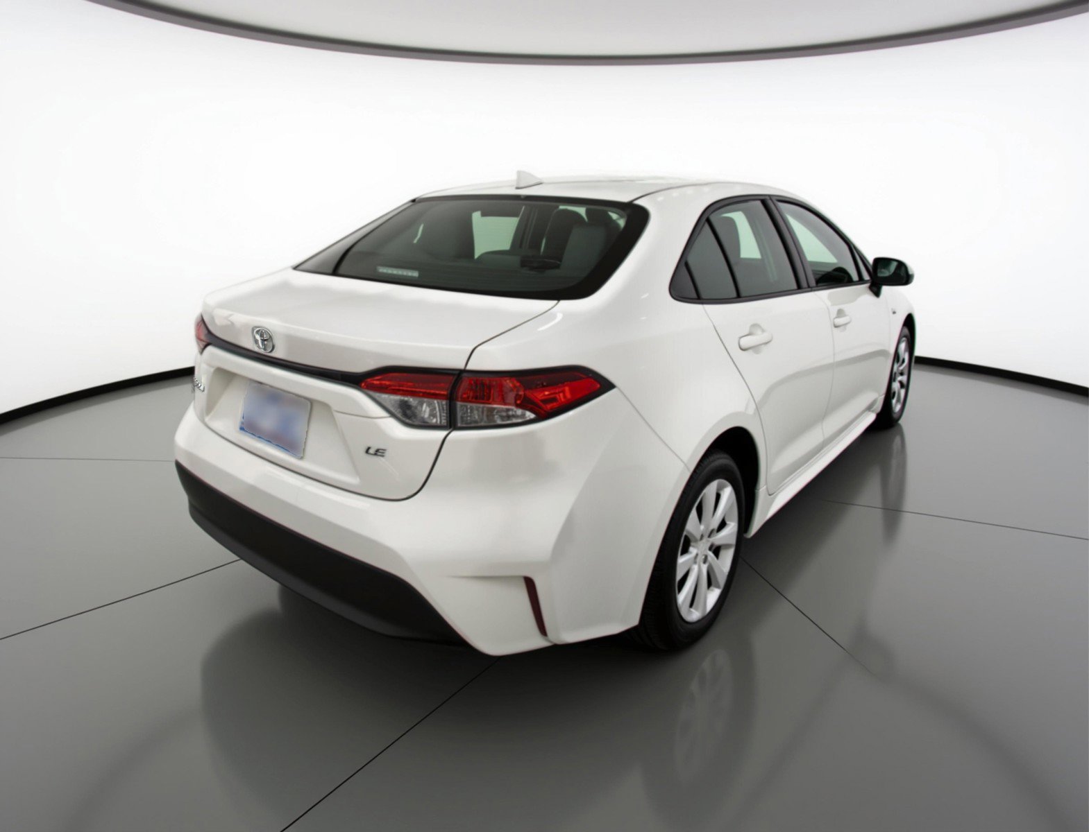 Used 2025 Toyota Corolla LE image 9