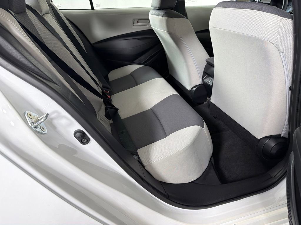 Used 2025 Toyota Corolla LE image 15