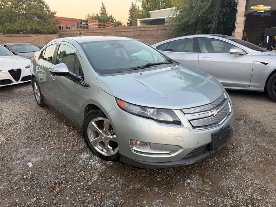 Used 2013 Chevrolet Volt Premium w/ Premium Trim Package