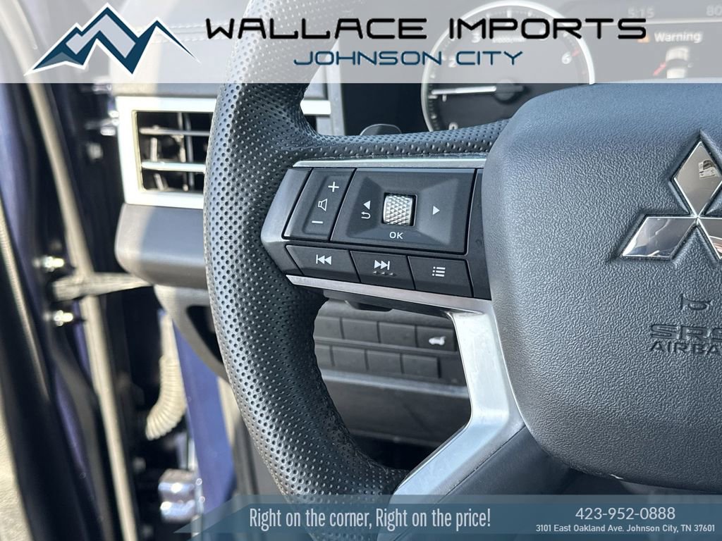 Used 2022 Mitsubishi Outlander SE image 31