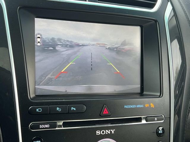 Used 2016 Ford Explorer Platinum AWD/4WD image 25