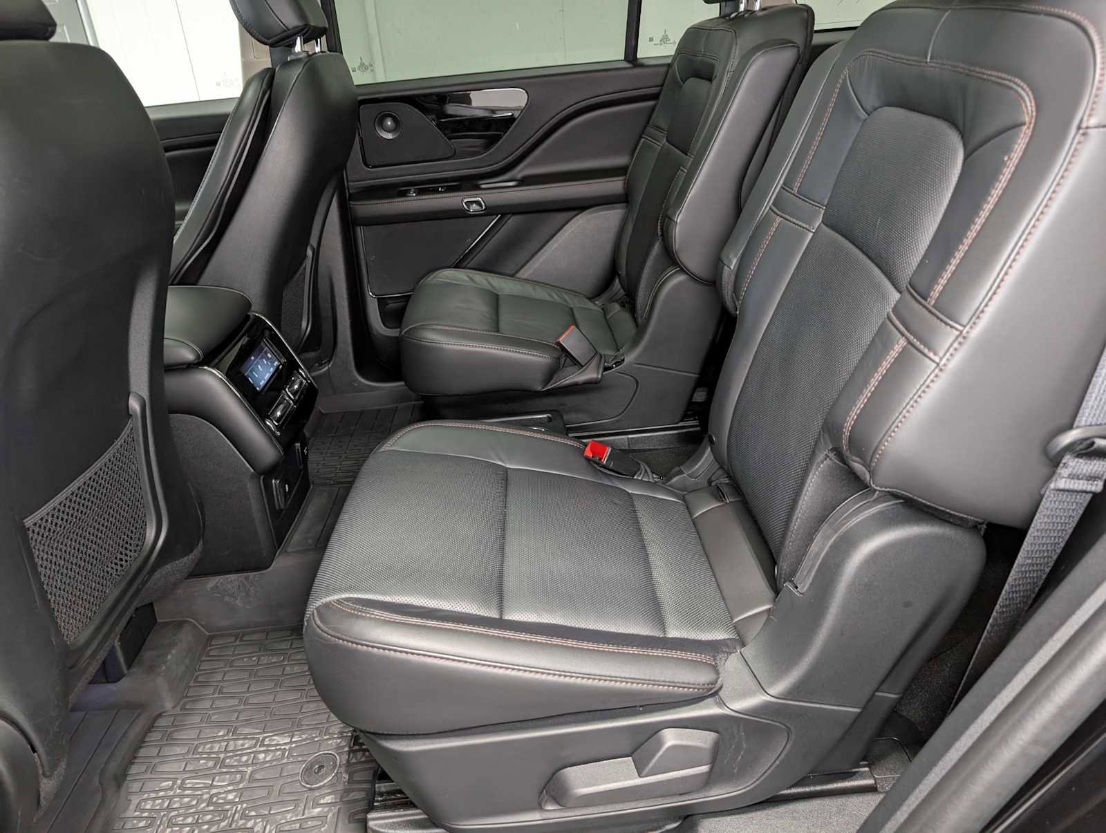 Used 2024 Lincoln Aviator Reserve w/ Elements Package Plus image 21