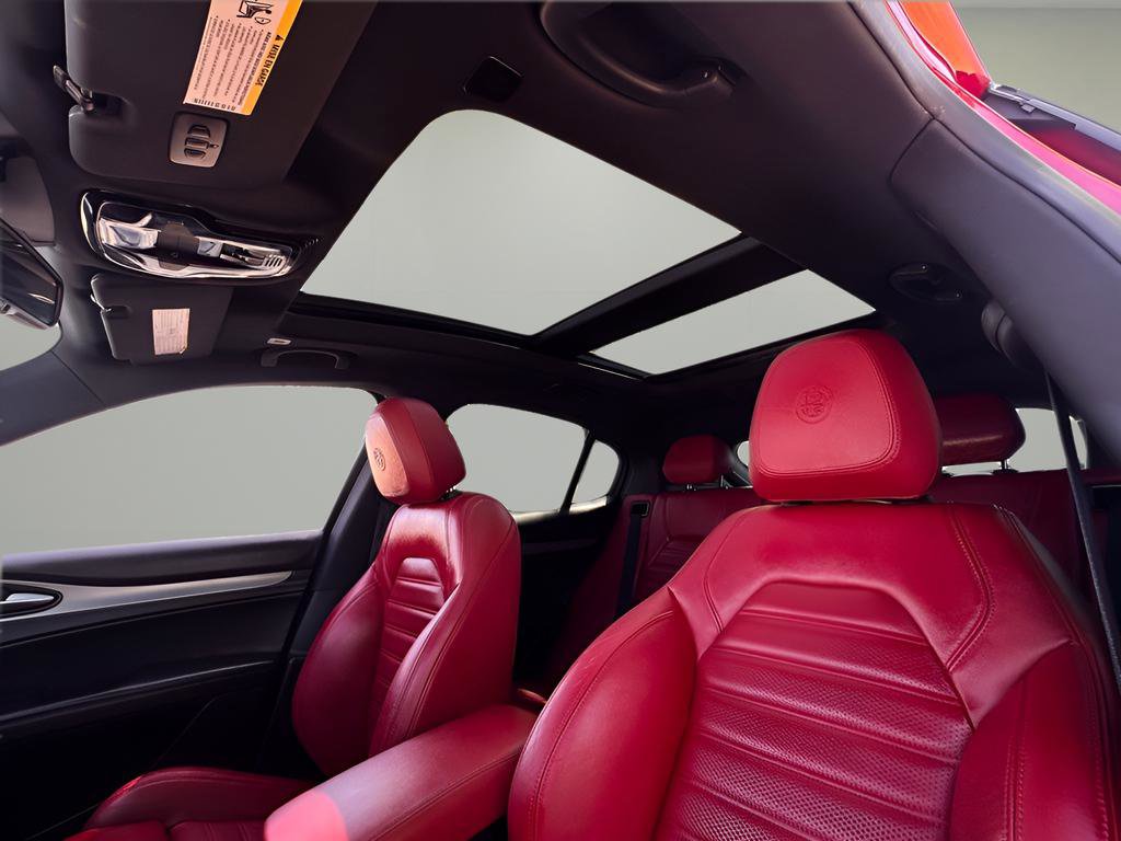 Used 2022 Alfa Romeo Stelvio Veloce image 22