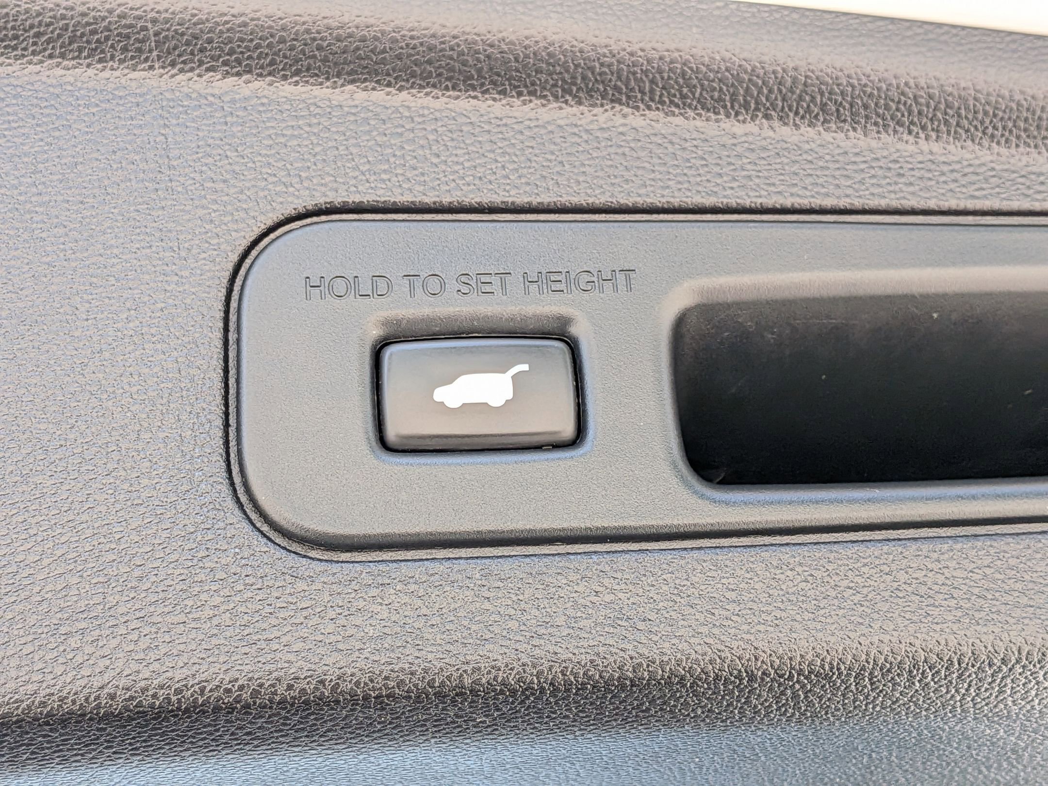 Used 2023 Acura MDX SH-AWD image 26