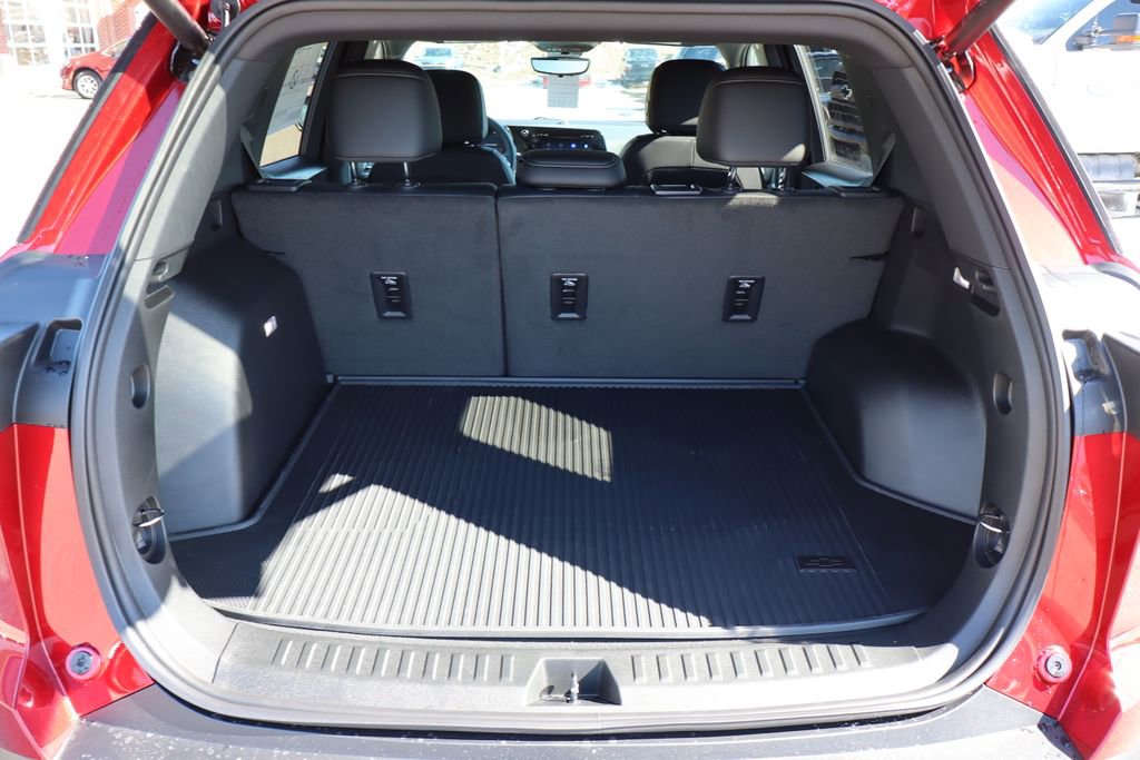 New 2026 Chevrolet Equinox LT w/ Convenience Package II image 32