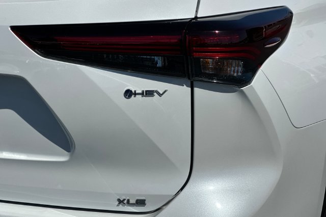 Certified 2026 Toyota Highlander XLE AWD/4WD image 34