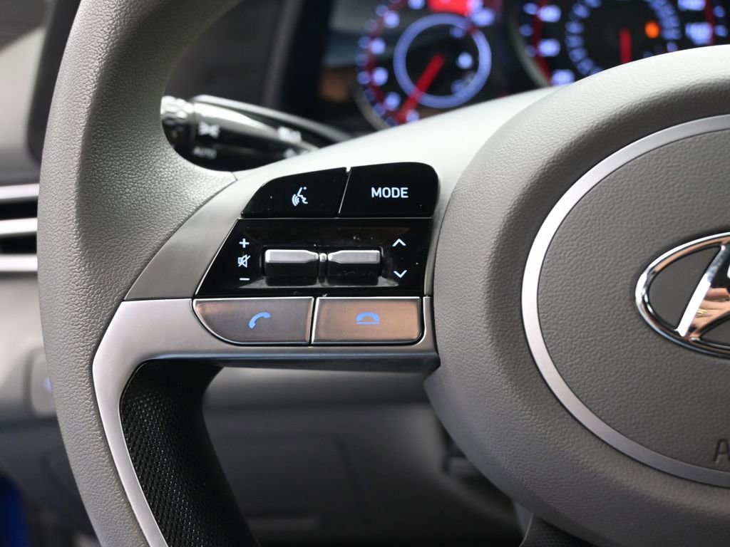 Used 2023 Hyundai Elantra SEL image 28