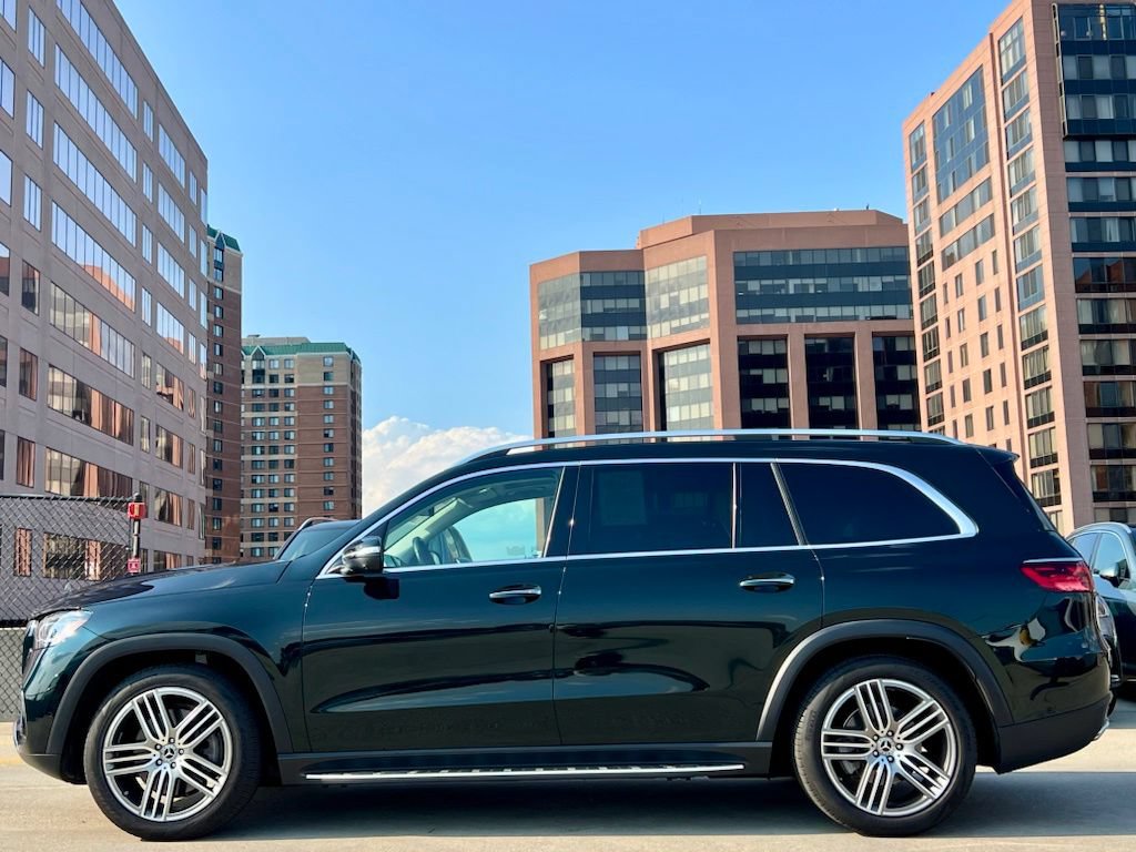 Certified 2025 Mercedes-Benz GLS 450 4MATIC image 8