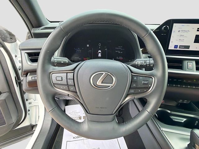 Used 2025 Lexus UX 300h FWD w/ Accessory Package (Z1) image 39