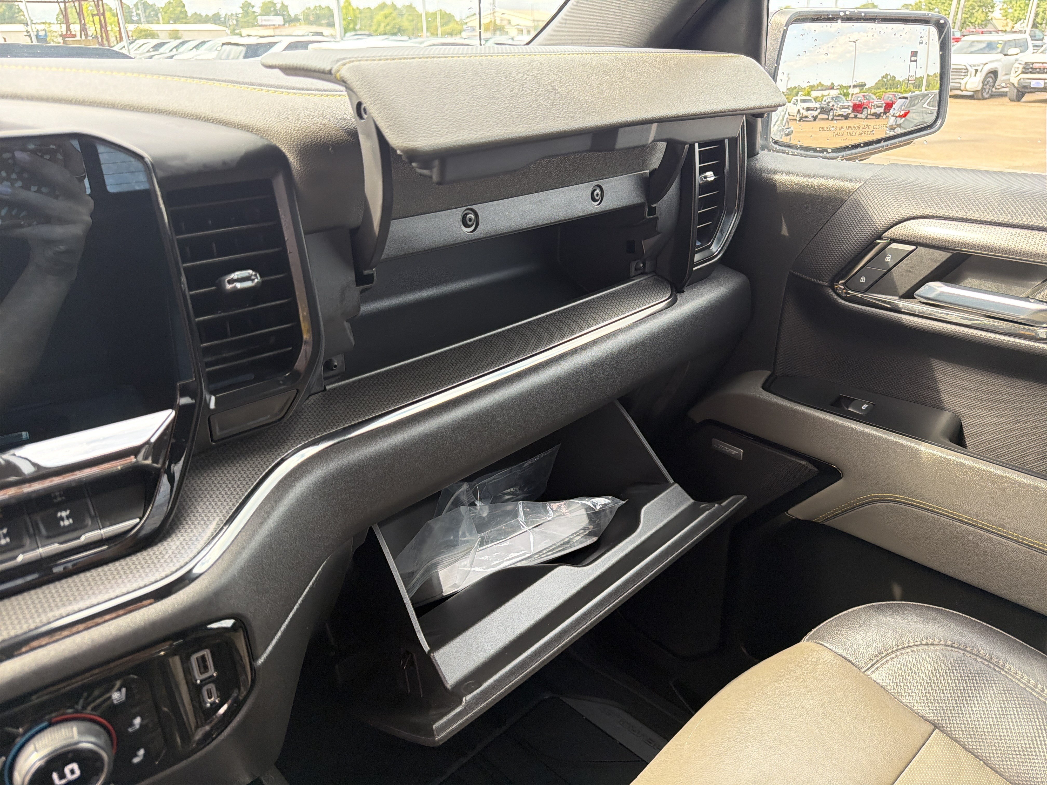 Used 2022 Chevrolet Silverado 1500 ZR2 AWD/4WD image 6