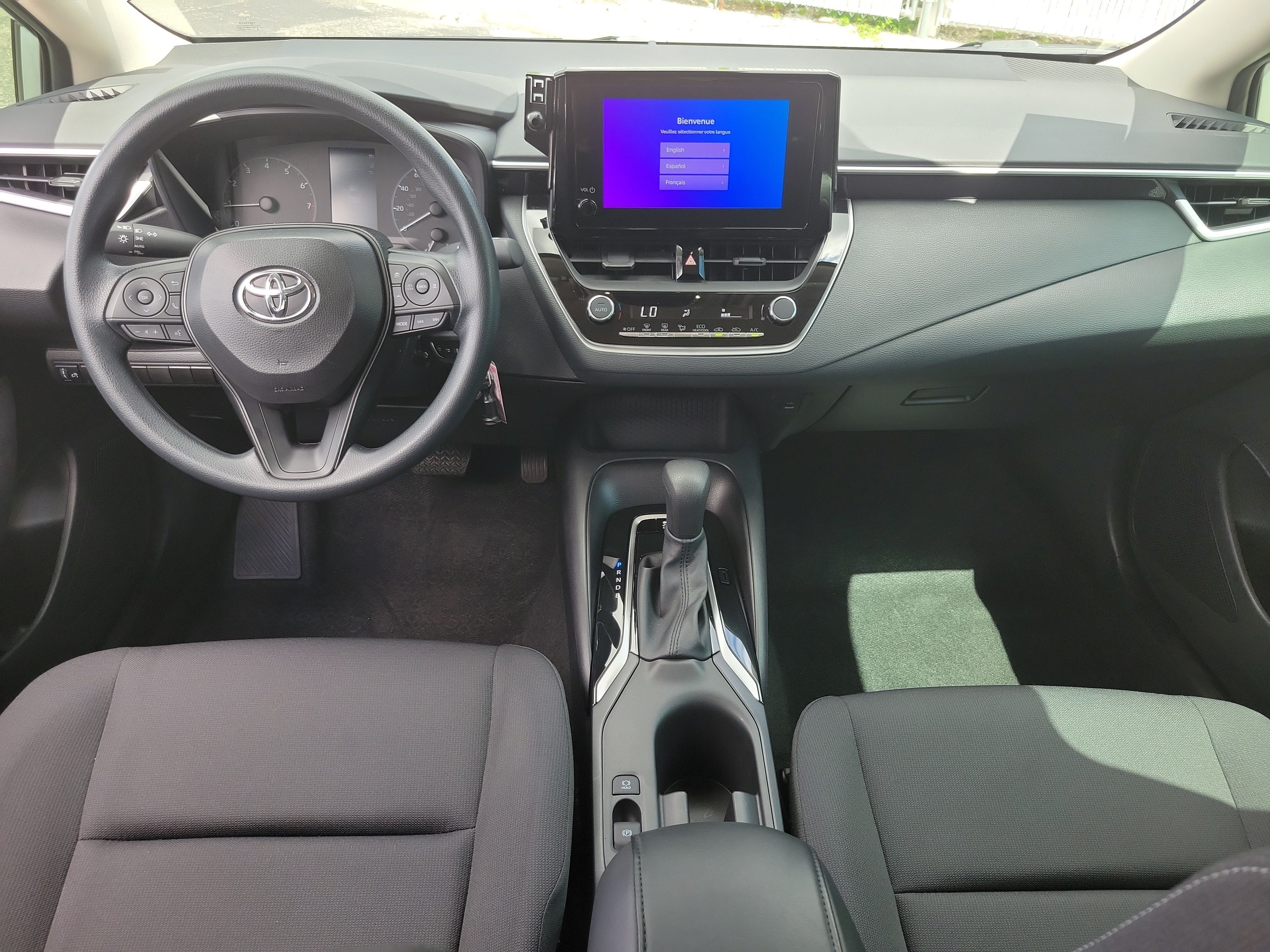 Used 2025 Toyota Corolla LE FWD image 13