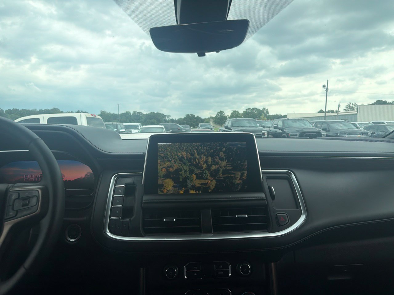 Used 2022 Chevrolet Tahoe High Country AWD/4WD image 10