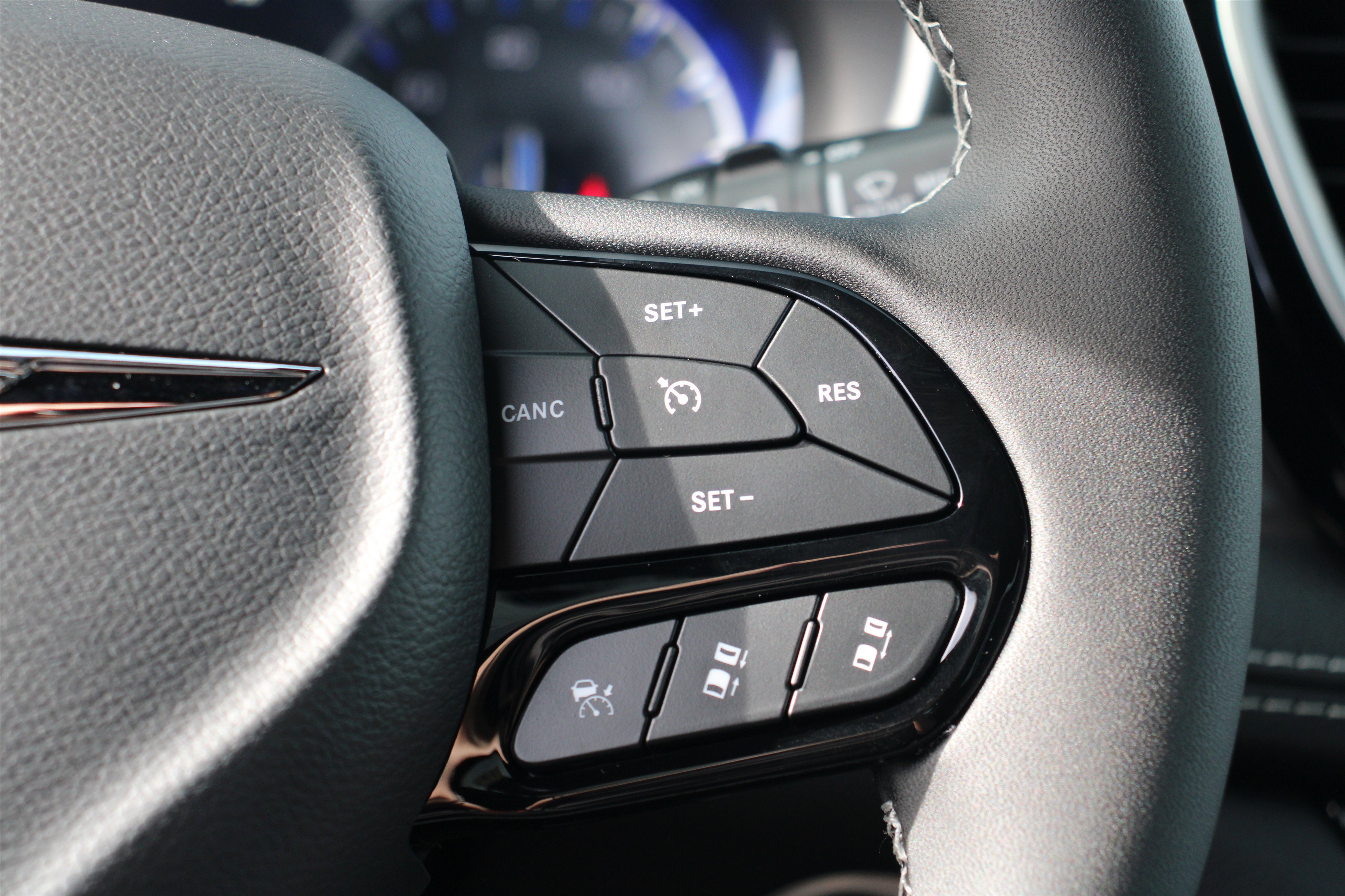 New 2026 Chrysler Pacifica Select image 10