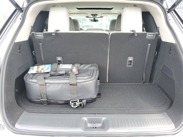 New 2027 INFINITI QX60 Luxe w/ Family Package AWD/4WD image 11