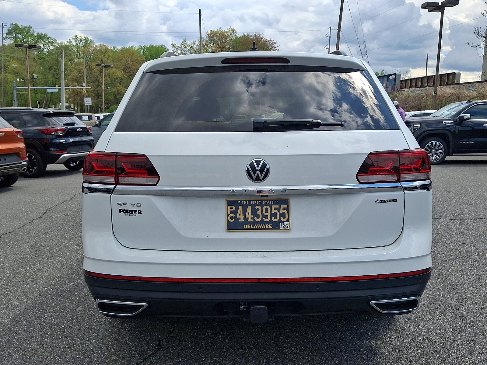 Used 2023 Volkswagen Atlas SE w/ Panoramic Sunroof Package image 5