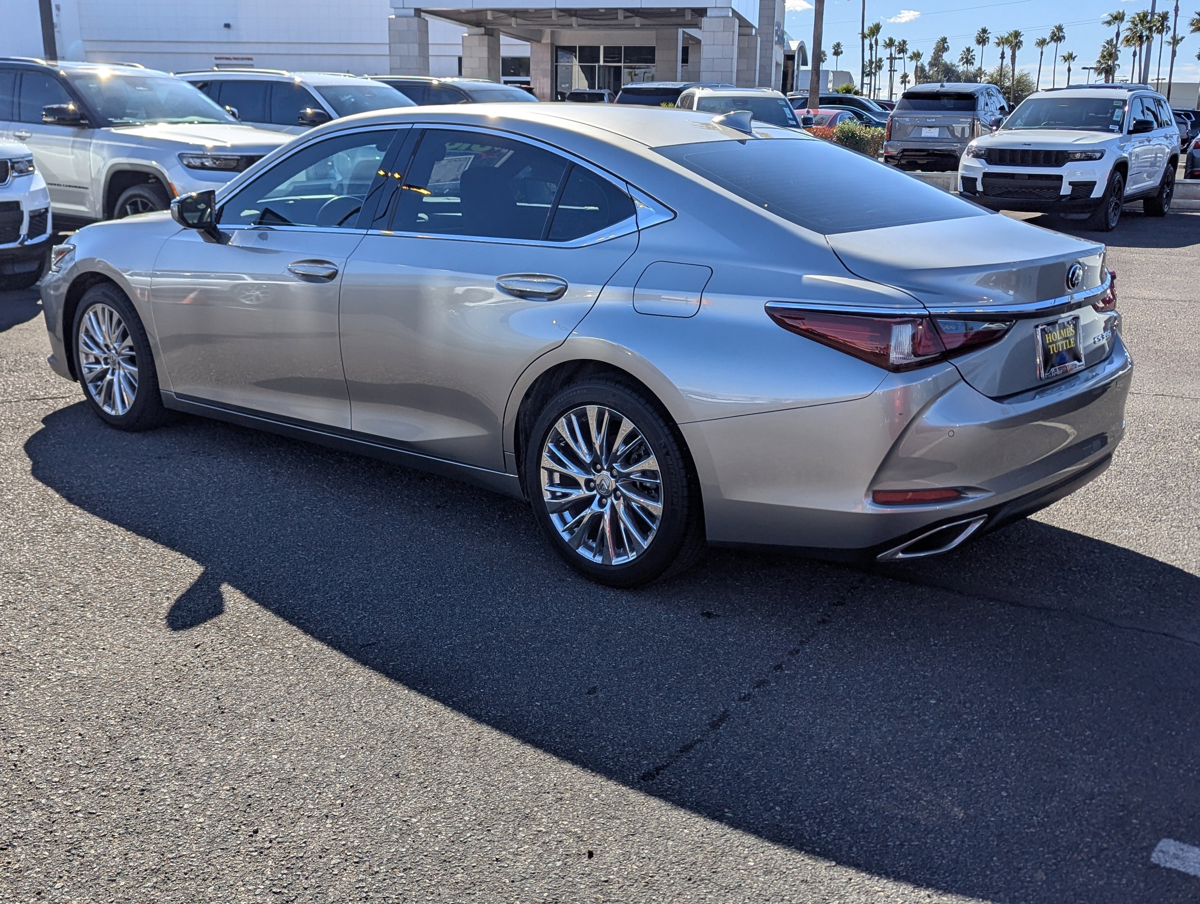 Used 2019 Lexus ES 350 image 4
