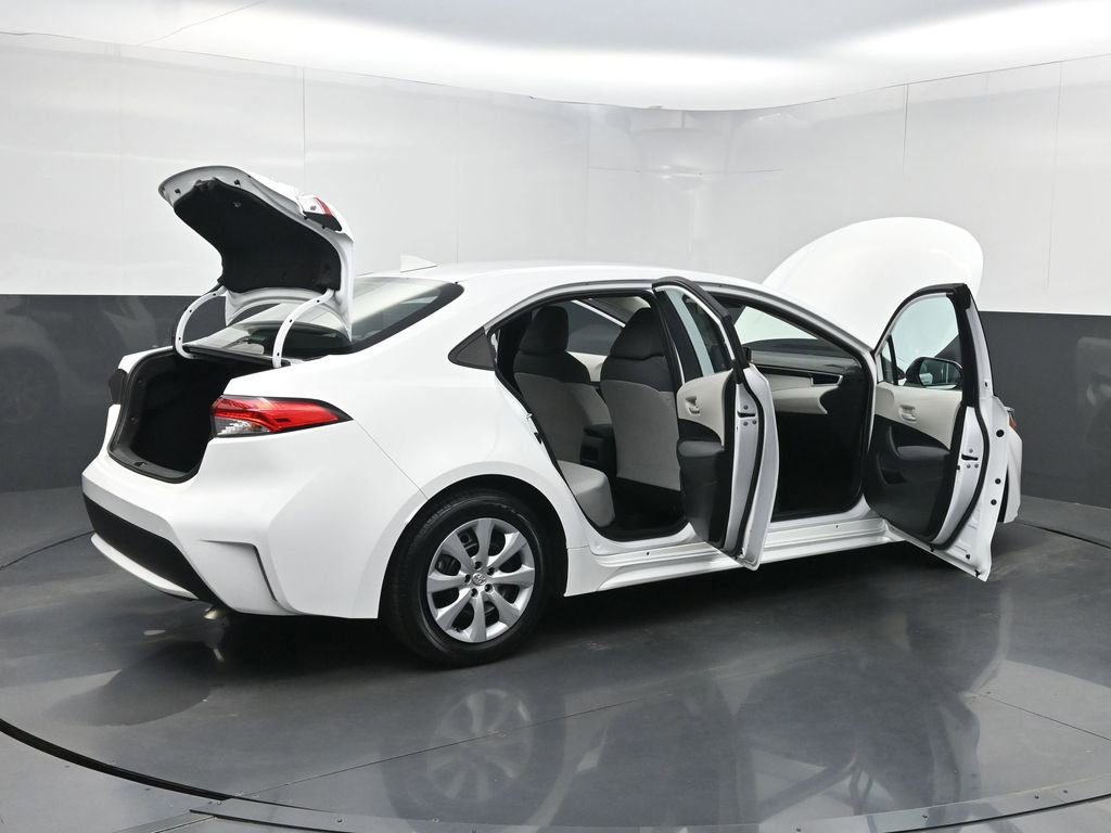 Used 2022 Toyota Corolla LE FWD image 36