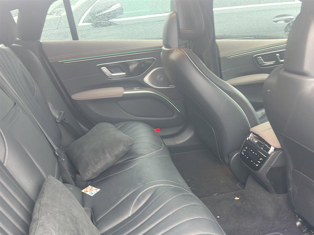 Used 2023 Mercedes-Benz EQS 580 4MATIC Sedan image 6