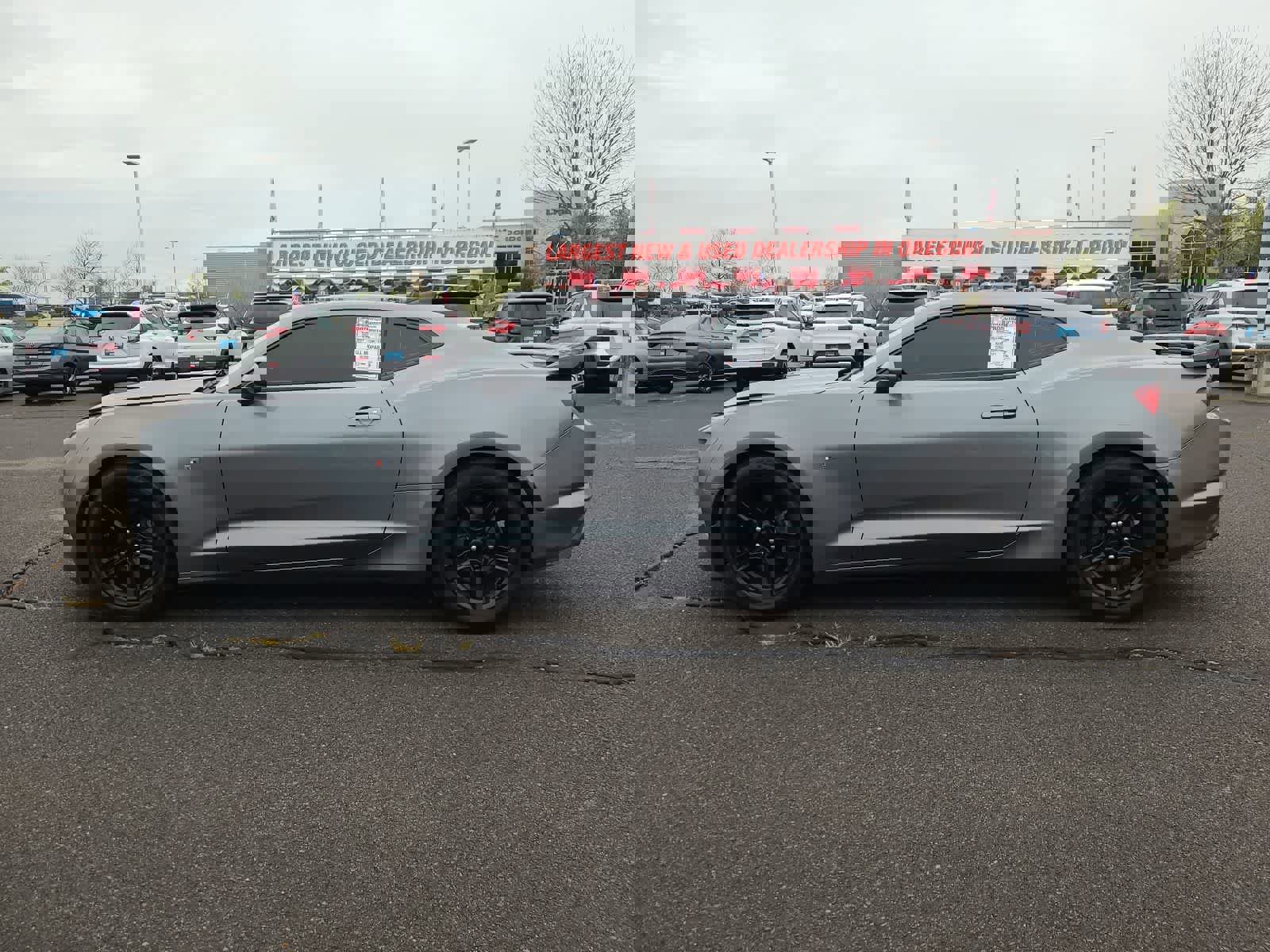 Used 2021 Chevrolet Camaro LT w/ Technology Package image 11