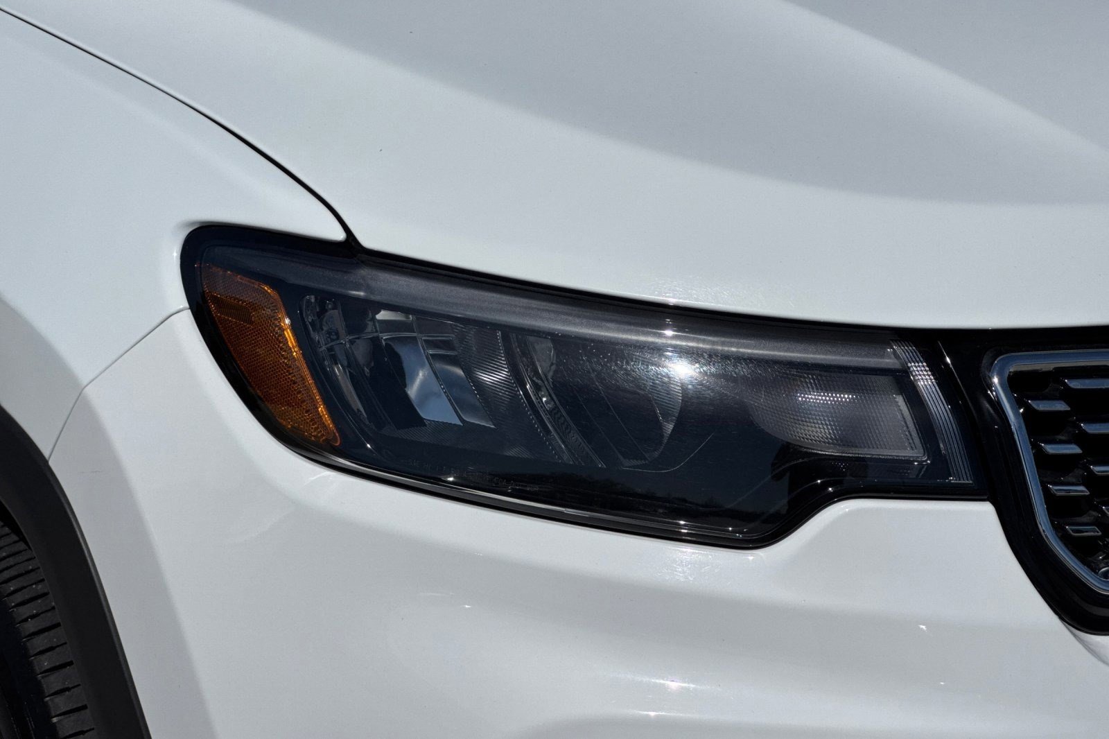 Used 2025 Jeep Compass Limited image 9