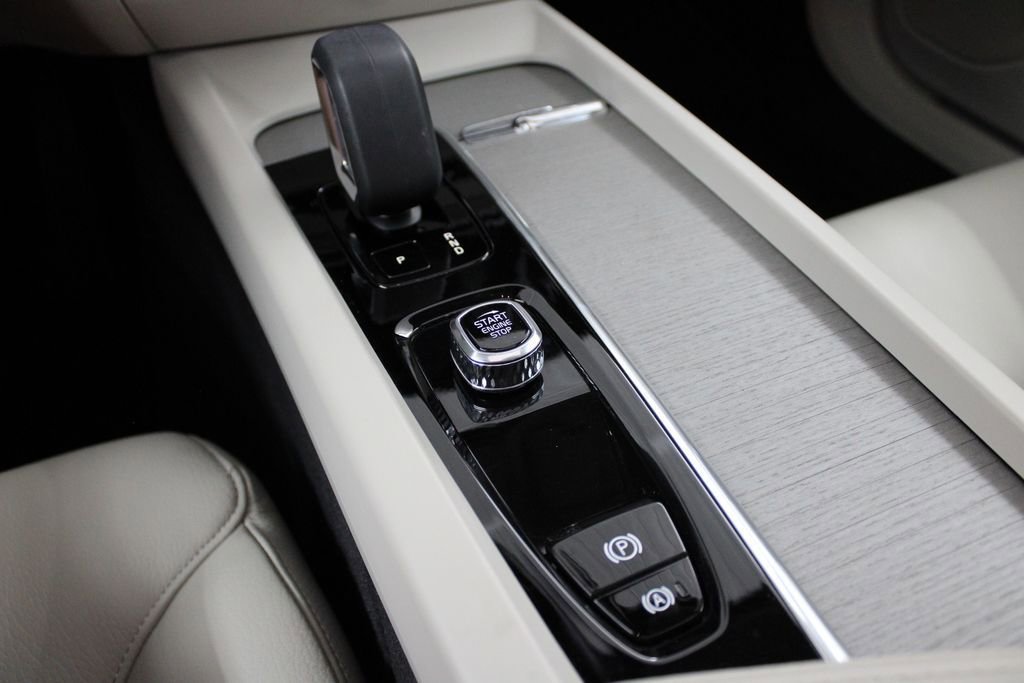 Used 2023 Volvo S60 B5 Plus w/ Climate Package image 36