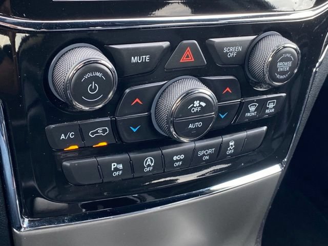 Used 2021 Jeep Grand Cherokee Limited w/ Sun & Sound Group AWD/4WD image 20