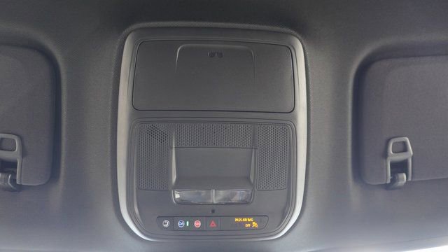 New 2026 Chevrolet Traverse LT image 38