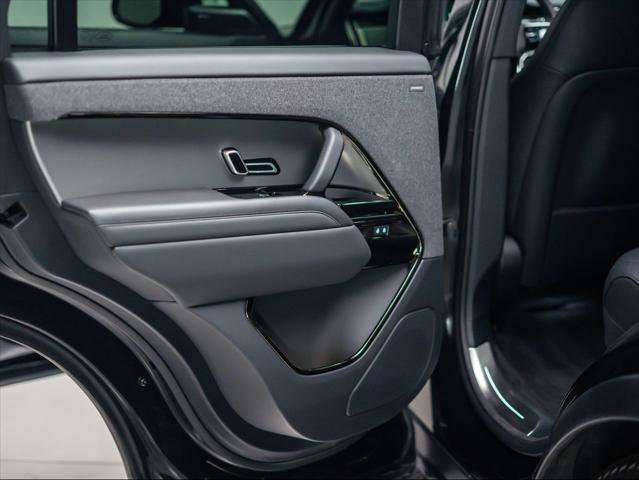 Used 2025 Land Rover Range Rover Sport SE image 23
