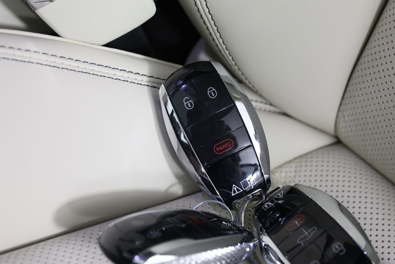 New 2025 Bentley Flying Spur Plug-In Hybrid image 29