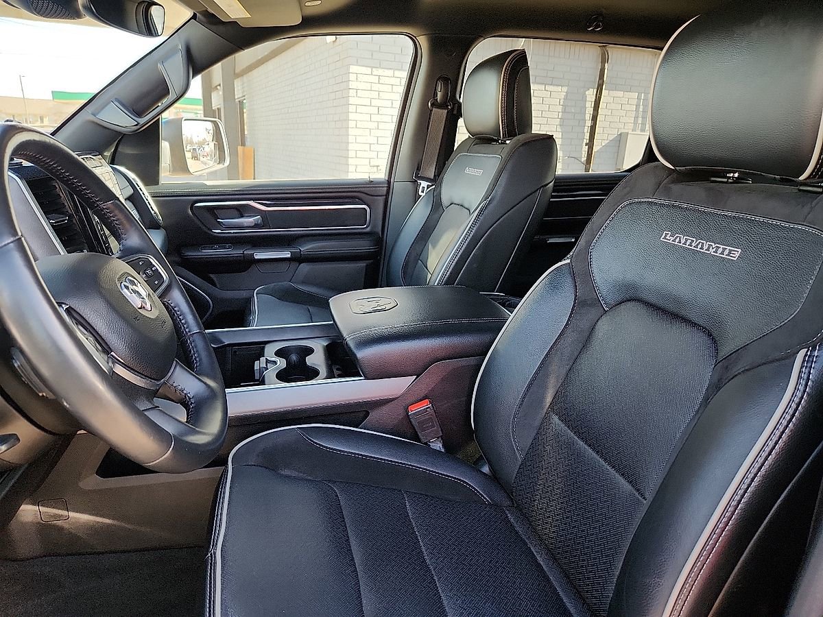 Used 2022 RAM 1500 Laramie w/ Sport Appearance Package AWD/4WD image 7