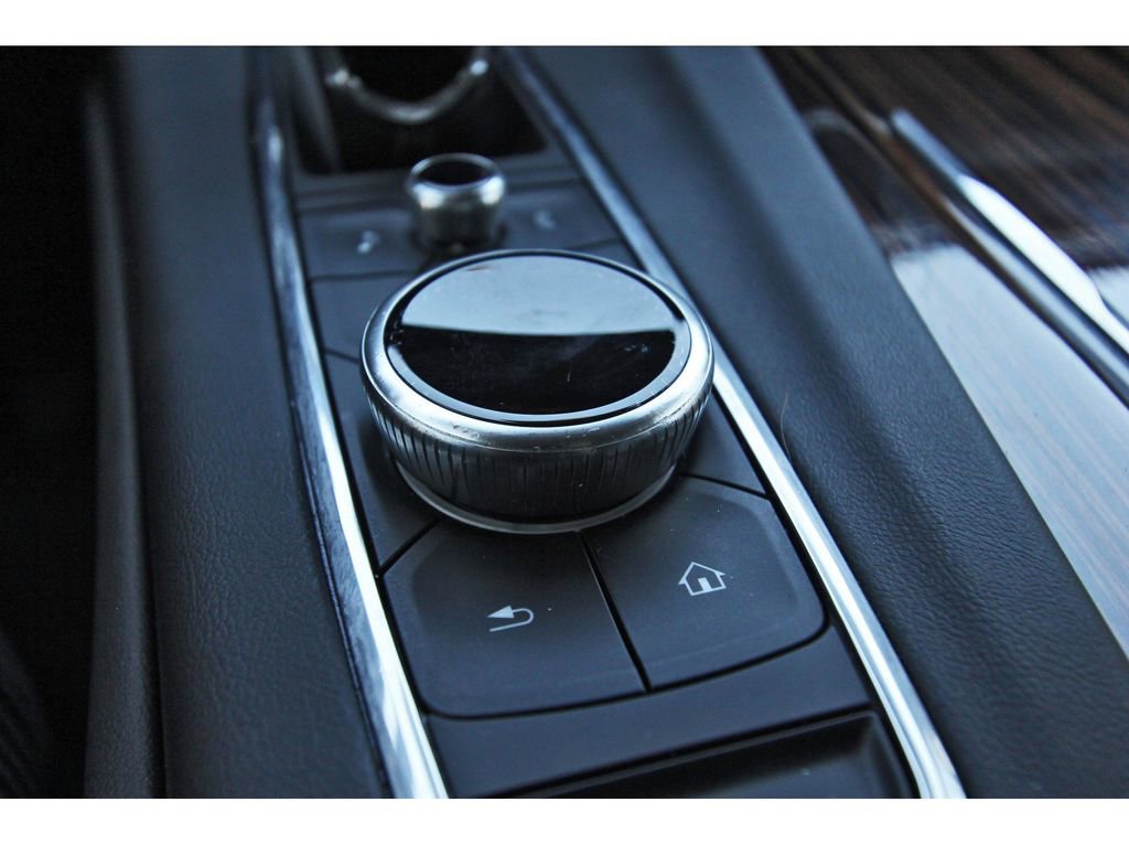 Certified 2024 Cadillac Escalade ESV Premium Luxury image 27