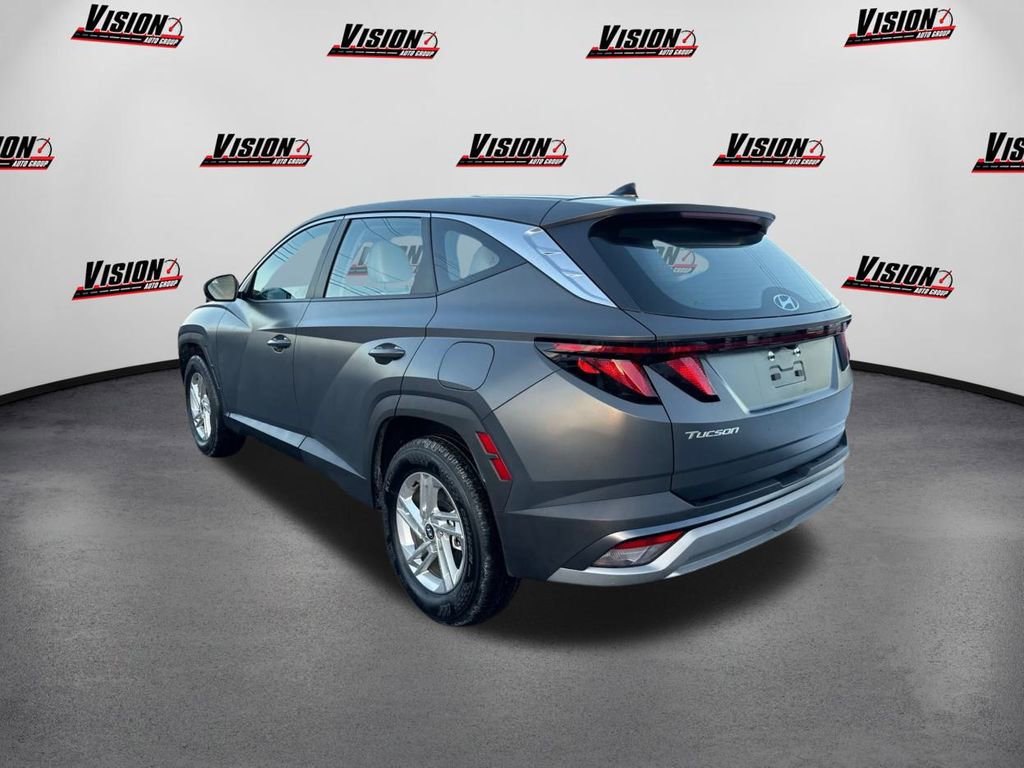 Certified 2025 Hyundai Tucson SE image 7
